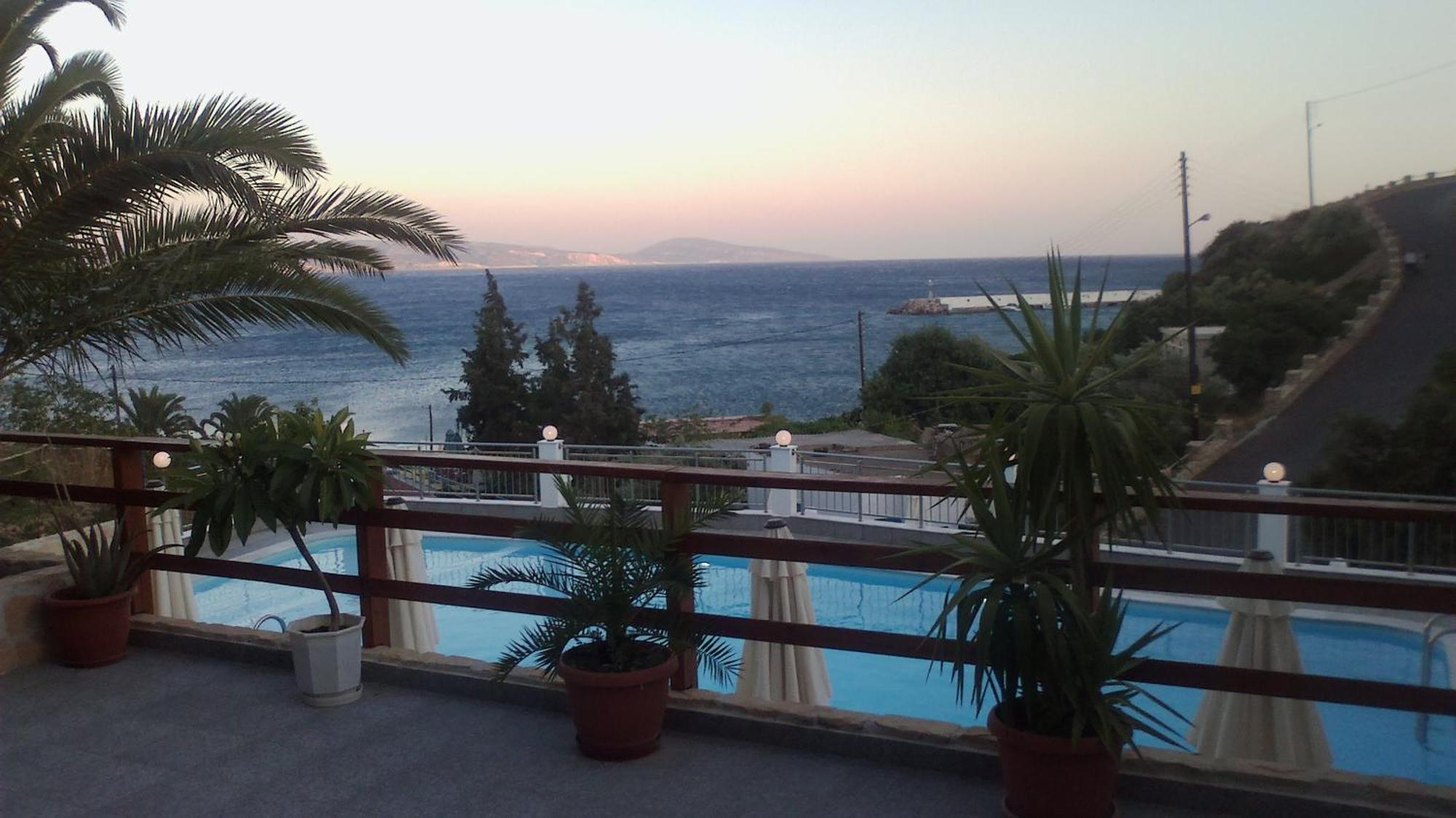 Sky 3* Agia Galini